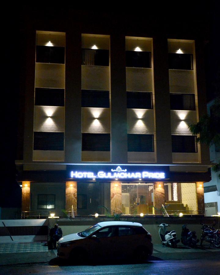 Hotel Gulmohar Pride Ahmednagar Eksteriør bilde