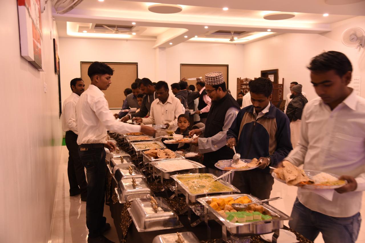 Hotel Gulmohar Pride Ahmednagar Eksteriør bilde