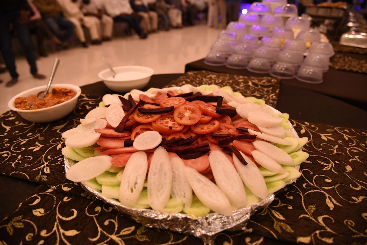 Hotel Gulmohar Pride Ahmednagar Eksteriør bilde